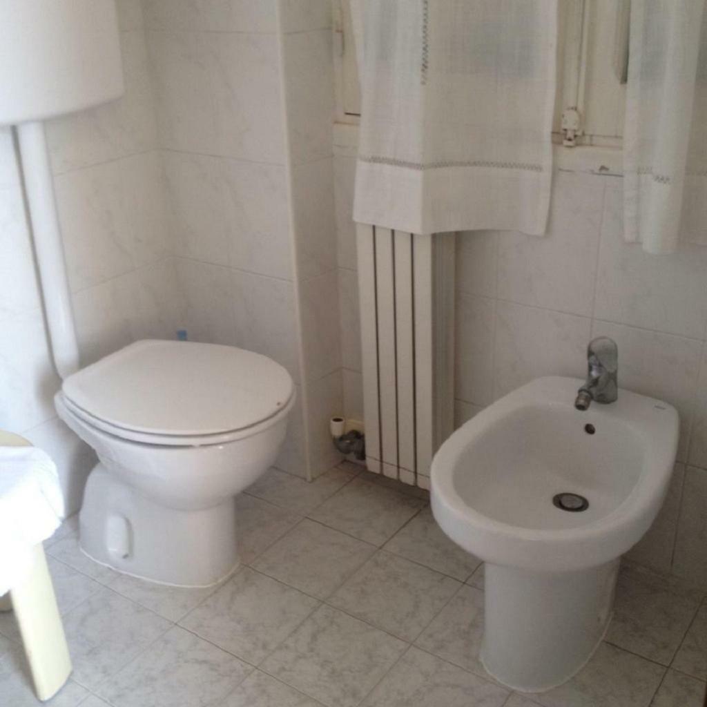 Hotel La Milanese Pietra Ligure Exteriör bild