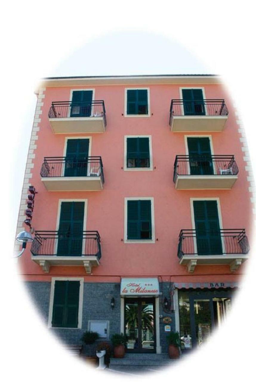 Hotel La Milanese Pietra Ligure Exteriör bild