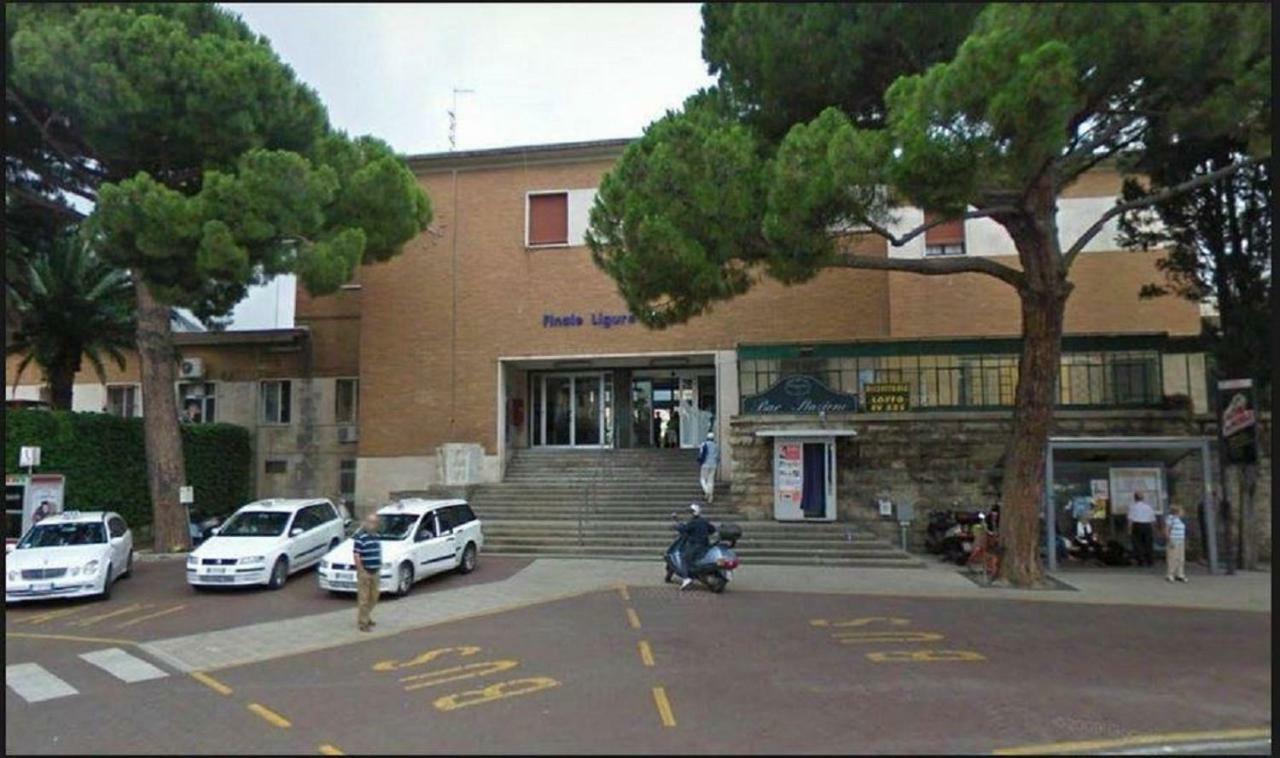 Hotel La Milanese Pietra Ligure Exteriör bild